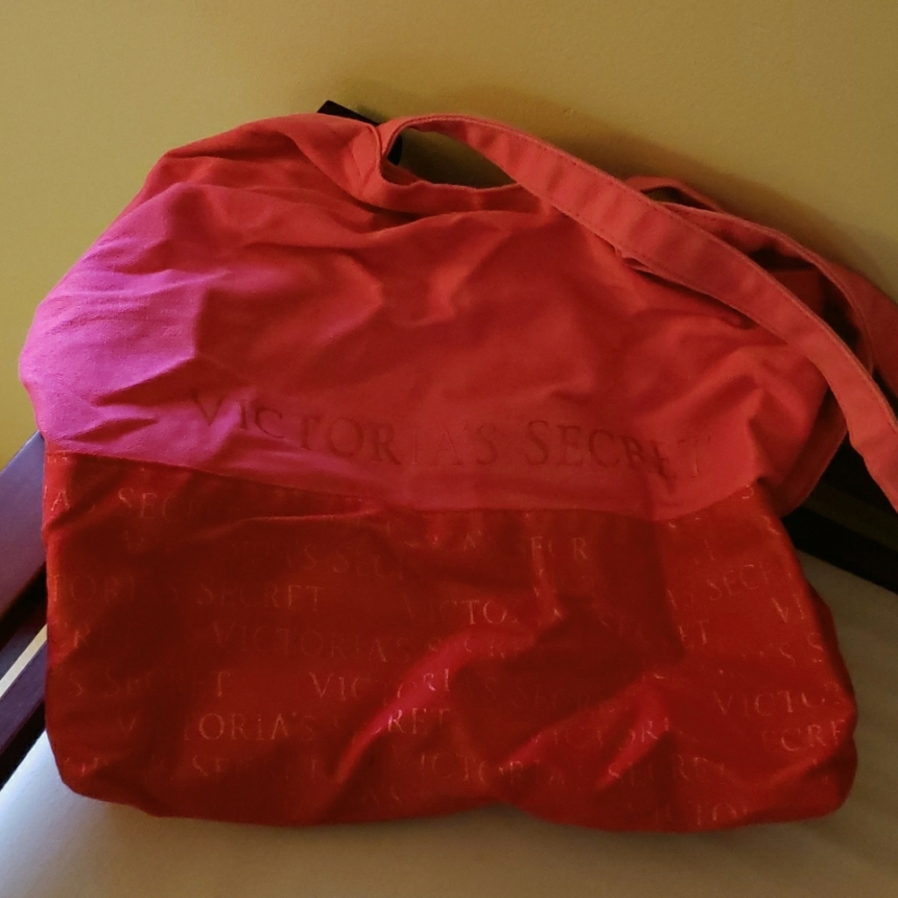 VS tote